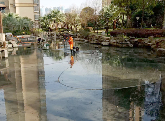 保德景观池淤泥清理